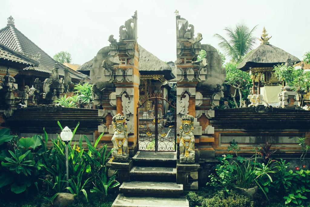 Gatra Ubud Inn Esterno foto