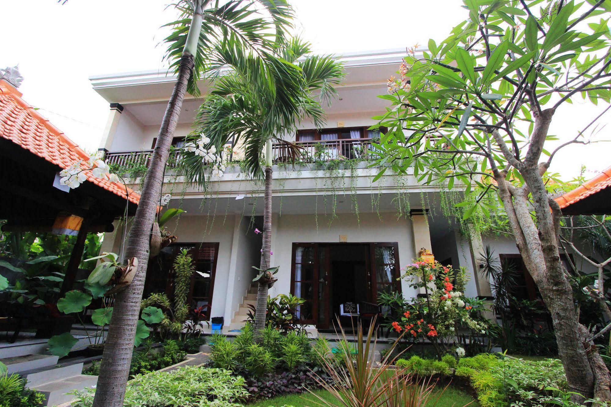Gatra Ubud Inn Esterno foto