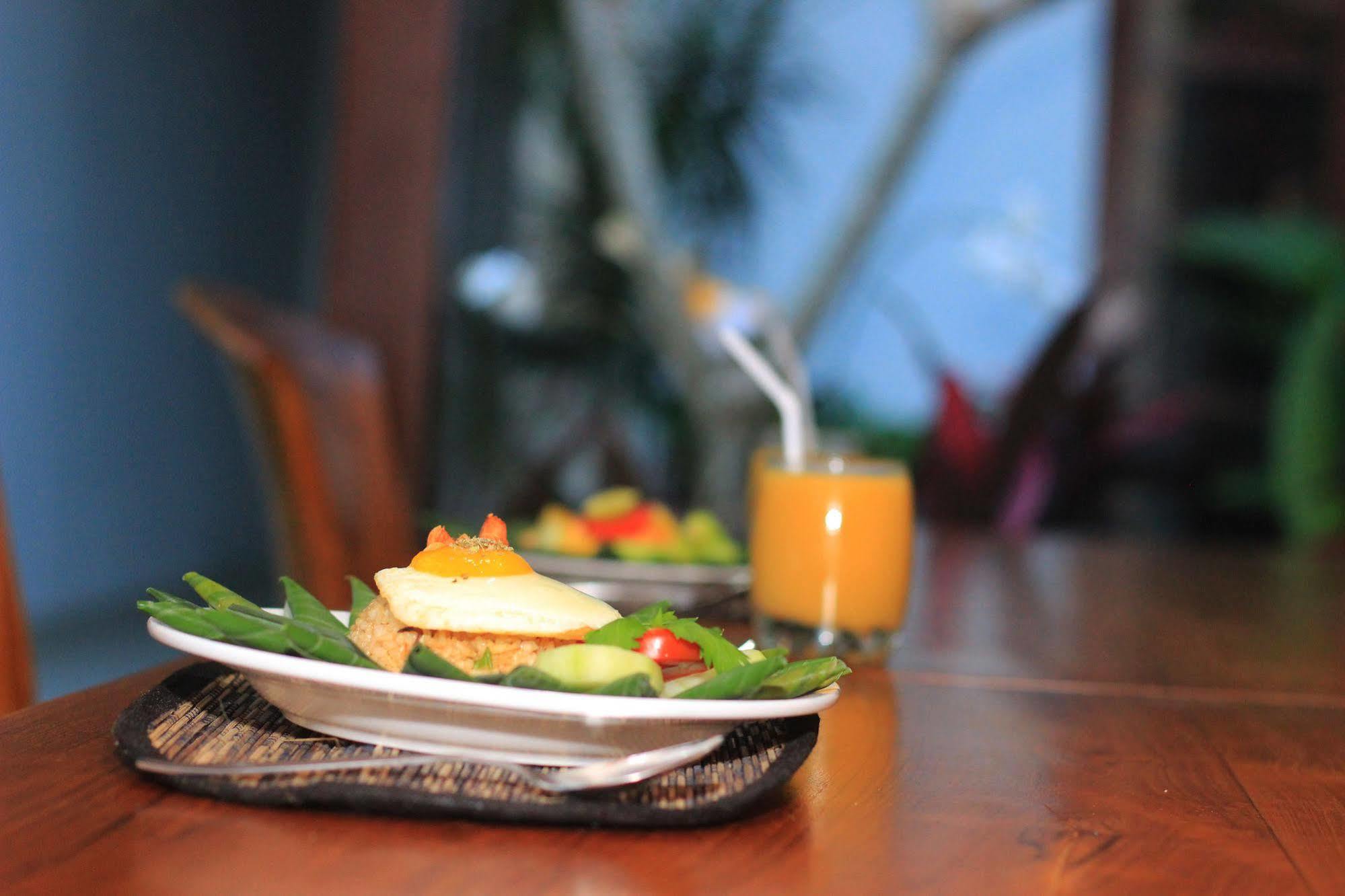 Gatra Ubud Inn Esterno foto